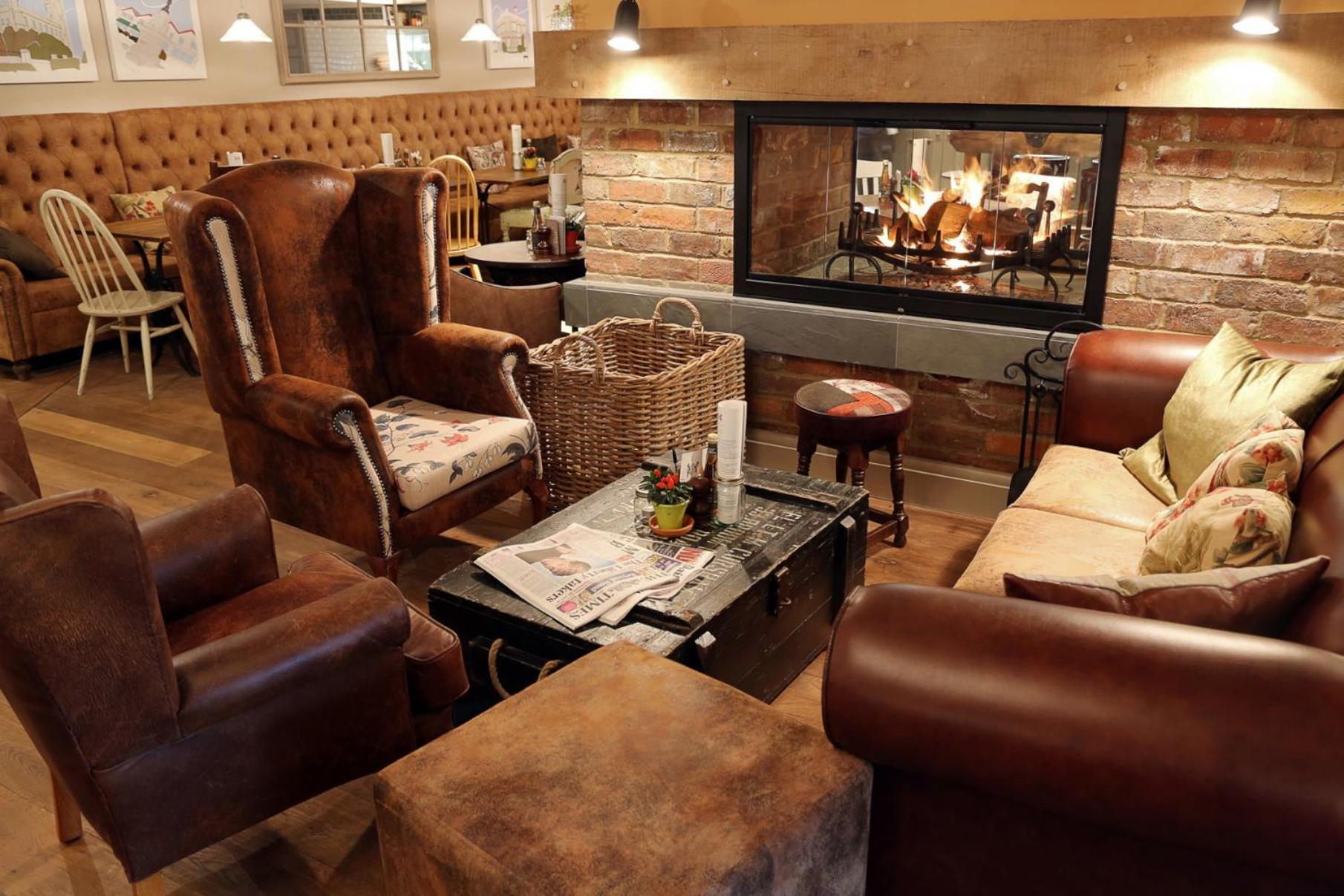 Hotel The Foley Claygate Zewnętrze zdjęcie