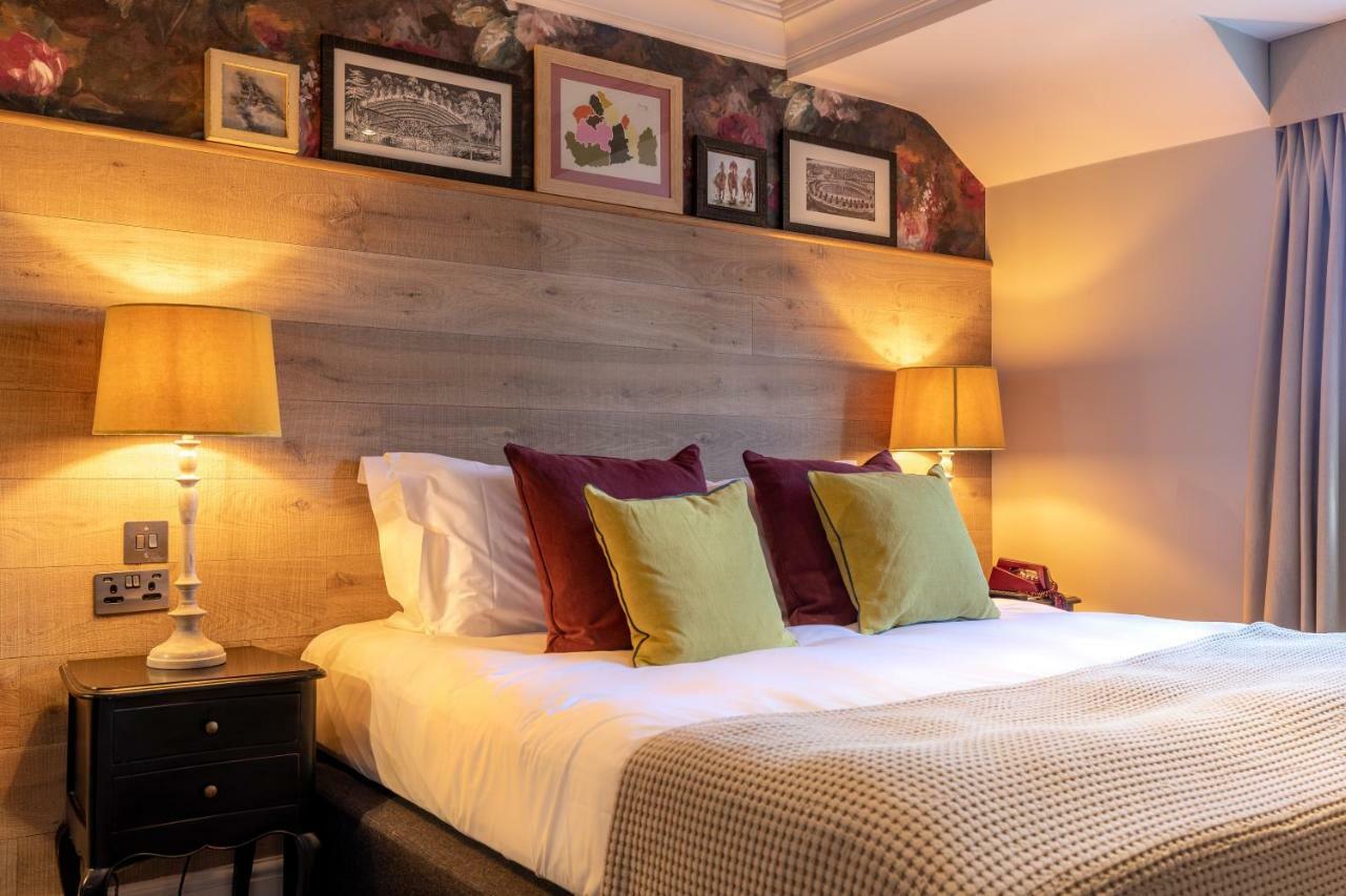 Hotel The Foley Claygate Zewnętrze zdjęcie