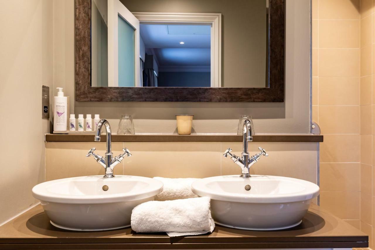 Hotel The Foley Claygate Zewnętrze zdjęcie