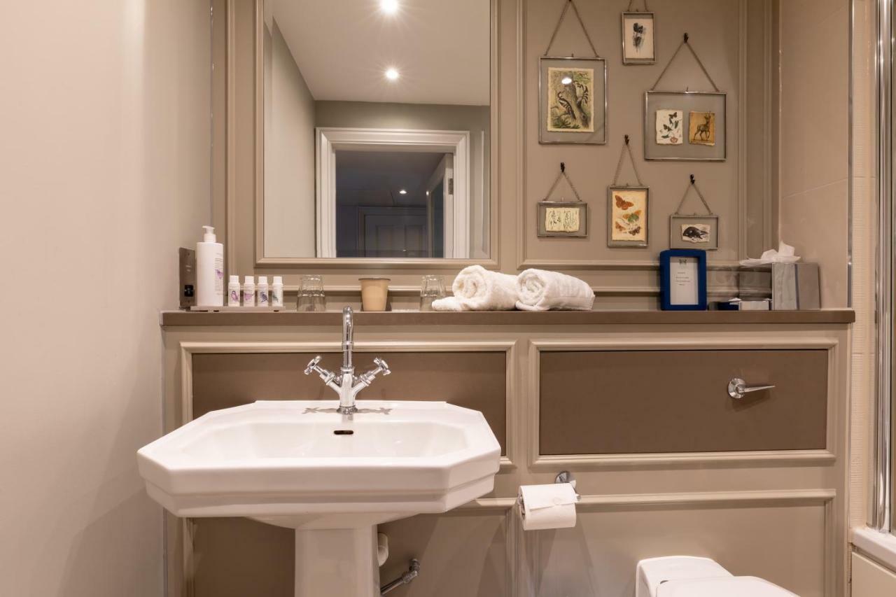 Hotel The Foley Claygate Zewnętrze zdjęcie