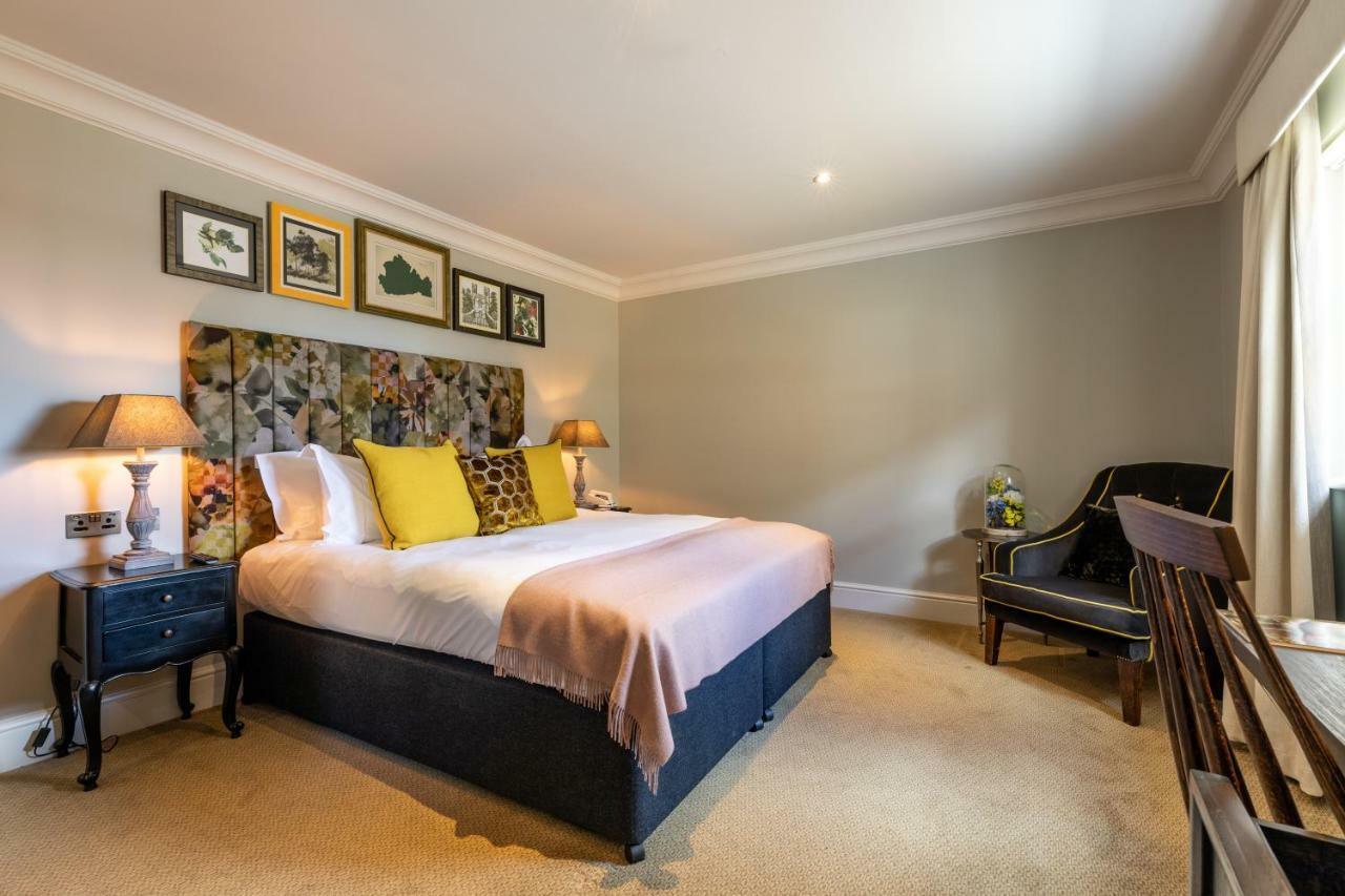 Hotel The Foley Claygate Zewnętrze zdjęcie