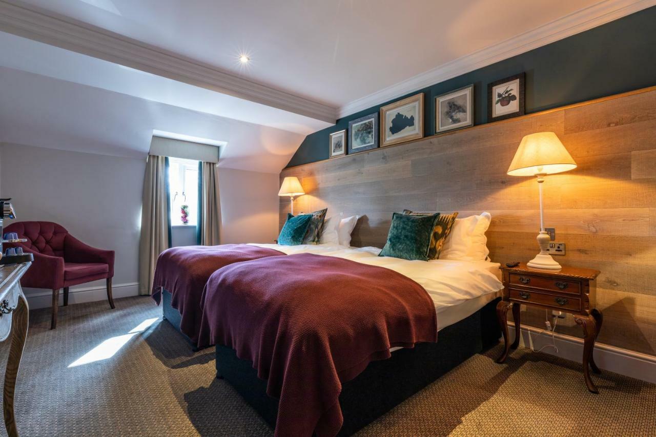 Hotel The Foley Claygate Zewnętrze zdjęcie